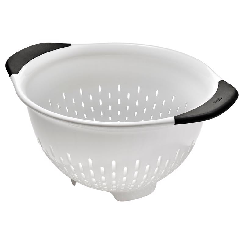 OXO Good Grips 3 QT Plastic Colander