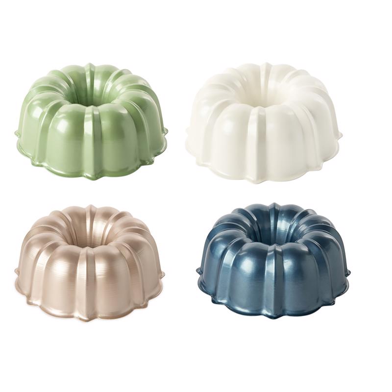 Bundt Cake Pan 12 Cup Non Stick Random Fill