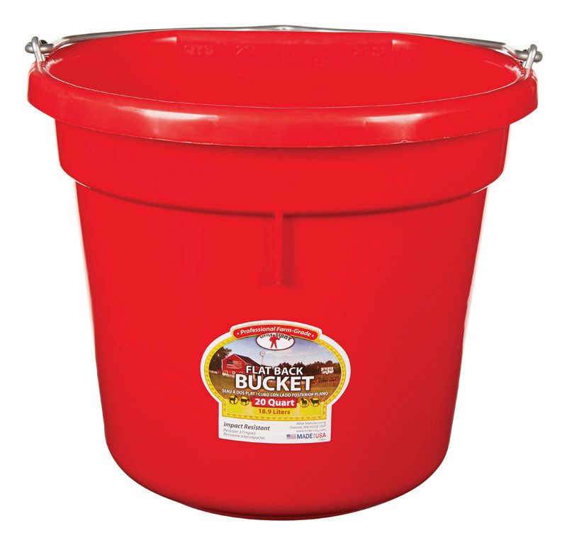 Little Giant® Flat Back Plastic Animal Feed Bucket | Animal Feed Bucket with Metal Handle | Horse Feed & Water Bucket | 20 Quarts | Red