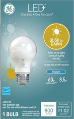 Ge LED+ Dusk to Dawn Daylight A19 (1-Pack) 93121487